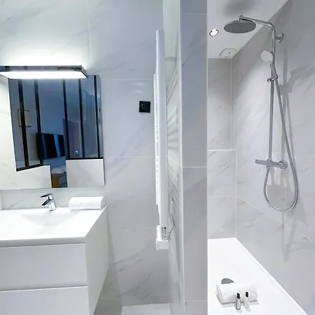 Apartmán Luxembourg Gardens - Prestige Family For 8 With Lift - 4 Br