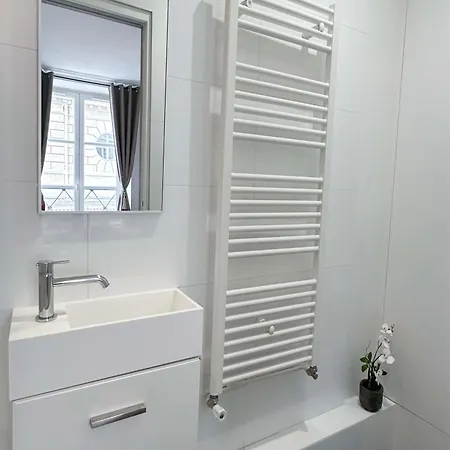 Luxembourg Gardens - Prestige Family For 8 With Lift - 4 Br Apartmán Paříž
